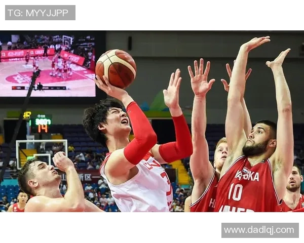 中国男篮迎战克罗地亚队期待精彩对决展现篮球魅力与团队精神 中国男篮迎战克罗地亚队期待精彩对决展现篮球魅力与团队精神